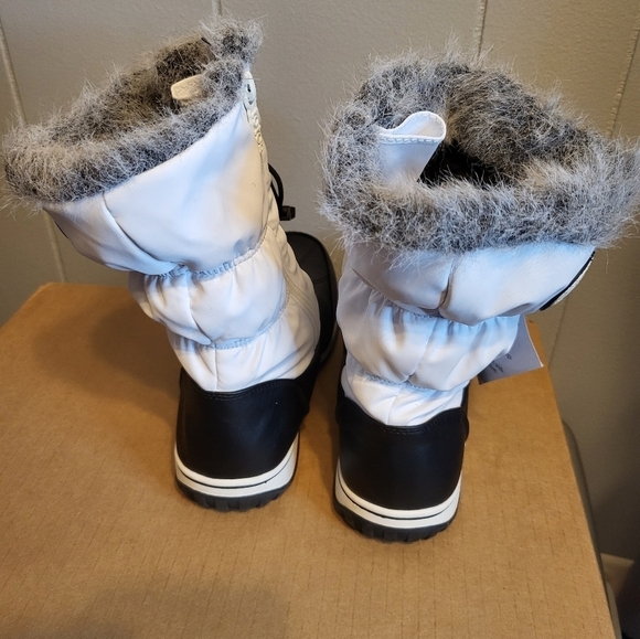 NEW Women's Totes April Water & Snow Resistant Boots size 6 - Picture 7 of 16